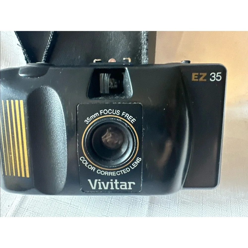 UNTESTED Vivitar EZ 35 - 35mm‎ Film Point And Shoot, Vintage Camera